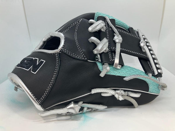 Japanese Kip Leather Elite Series fielding glove black/mint/metallic silver I web