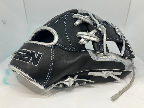 Japanese Kip Leather Elite Series fielding glove black/metallic silver/grey carbon fiber I web