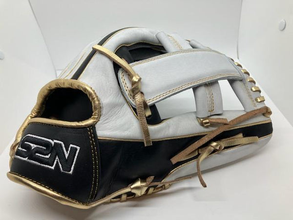 Japanese Kip Leather Elite Series fielding glove white/black/metallic gold T web